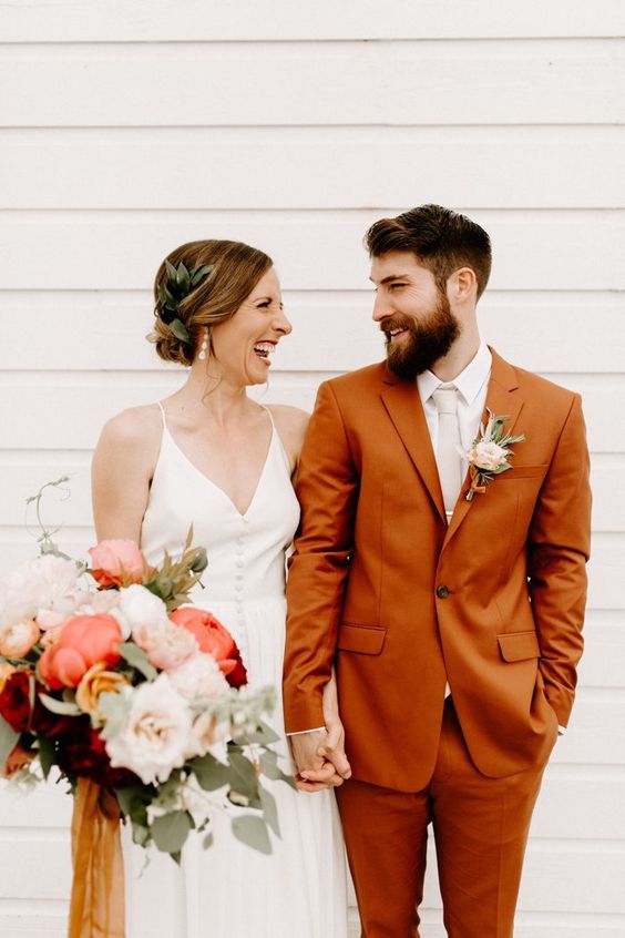 Fall colors for brisk, cool weddings - rust is a new popular color!